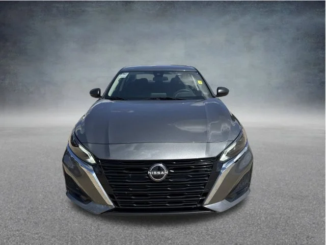 Used 2025 Gray Nissan 2.5 SV image 5