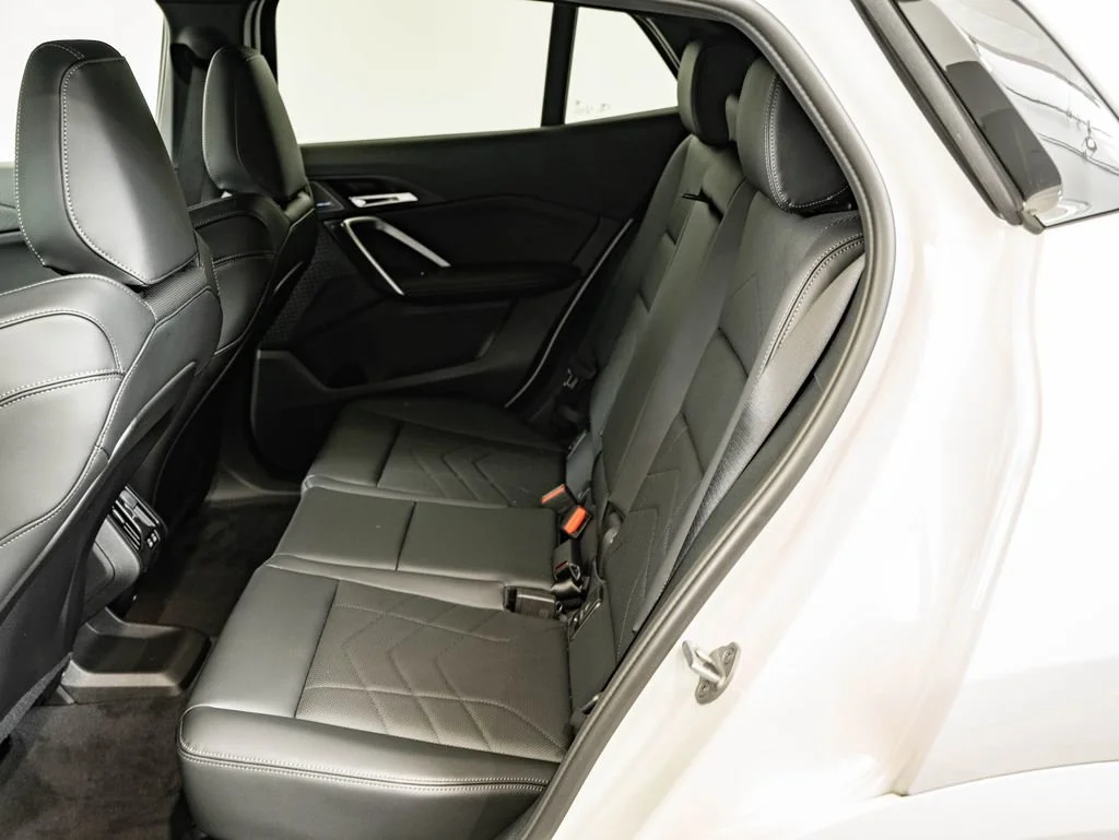 New 2026 Alpine White BMW xDrive28i image 42
