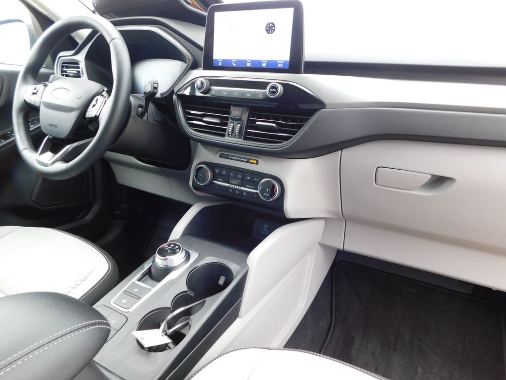 Used 2023 Gray Ford Active image 18