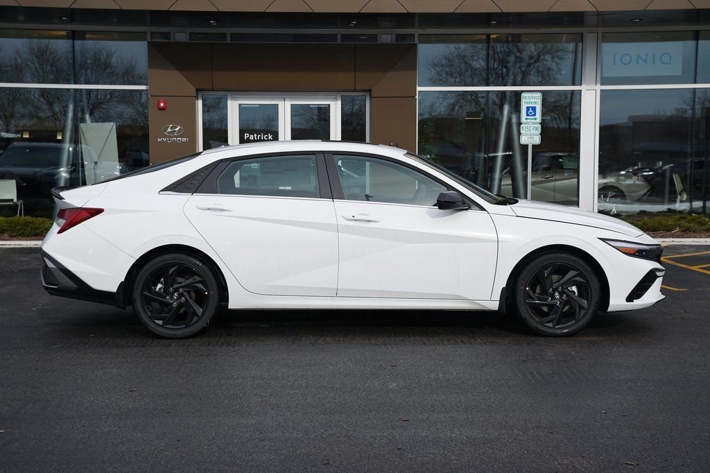 New 2026 Serenity White Hyundai SEL Sport Premium image 25