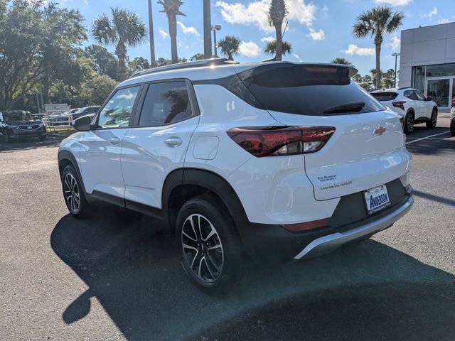 New 2026 Summit White Chevrolet LT image 5