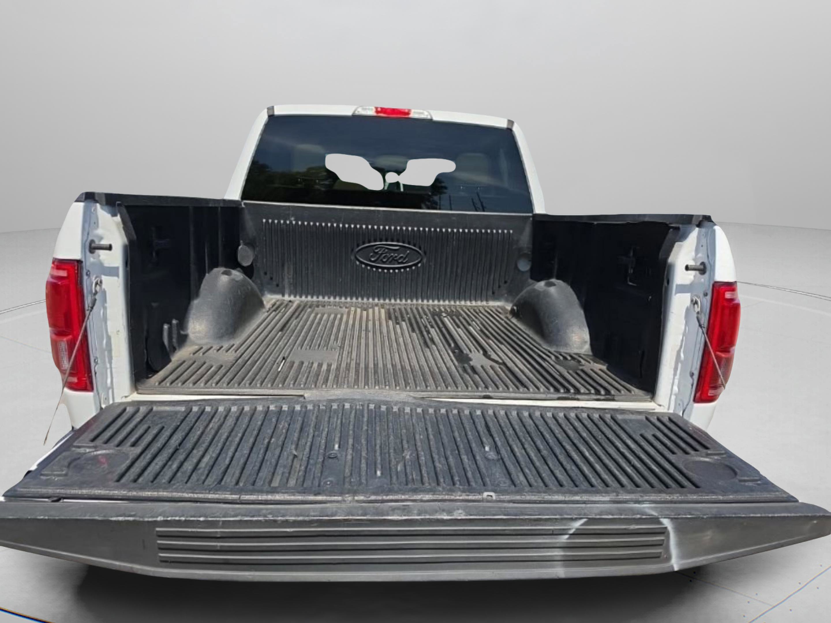 Used 2016 White Ford LARIAT image 11