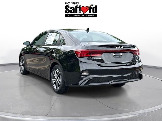 Used 2023 Black Kia LXS image 5