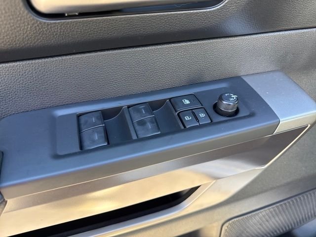 2026 Toyota Tundra SR5 - Photo 13