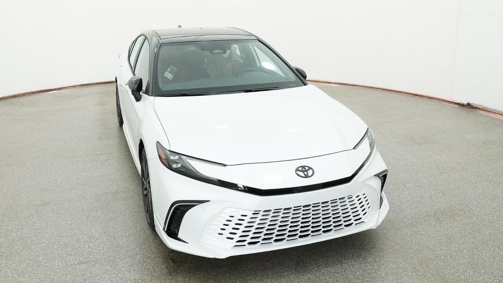 New 2026 Wind Chill Pearl with Midnight Black Metallic roof Toyota XSE image 8
