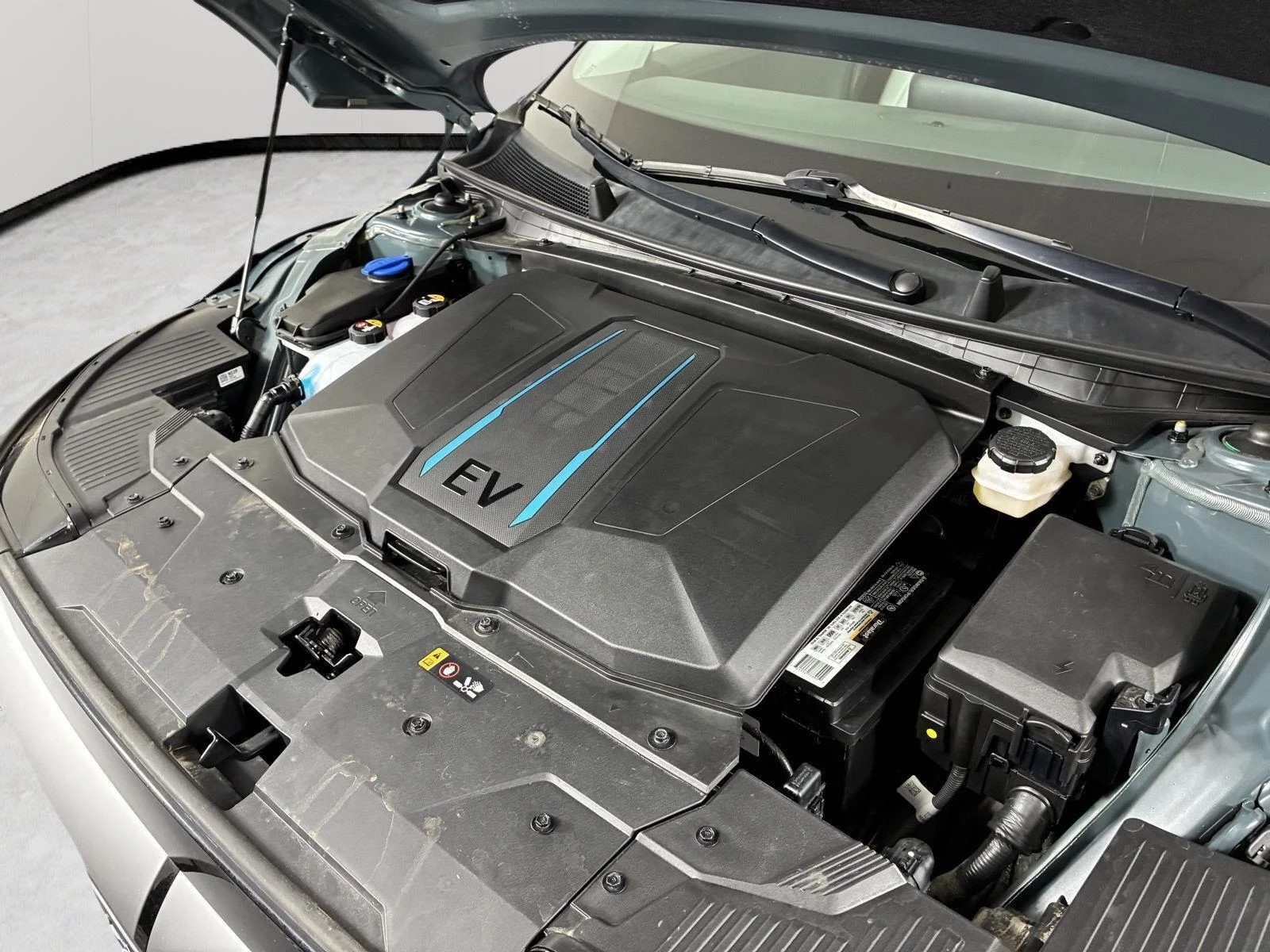 Used 2023 Digital Teal Hyundai SEL image 20