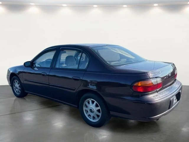 Used 1999 Red Chevrolet LS image 18
