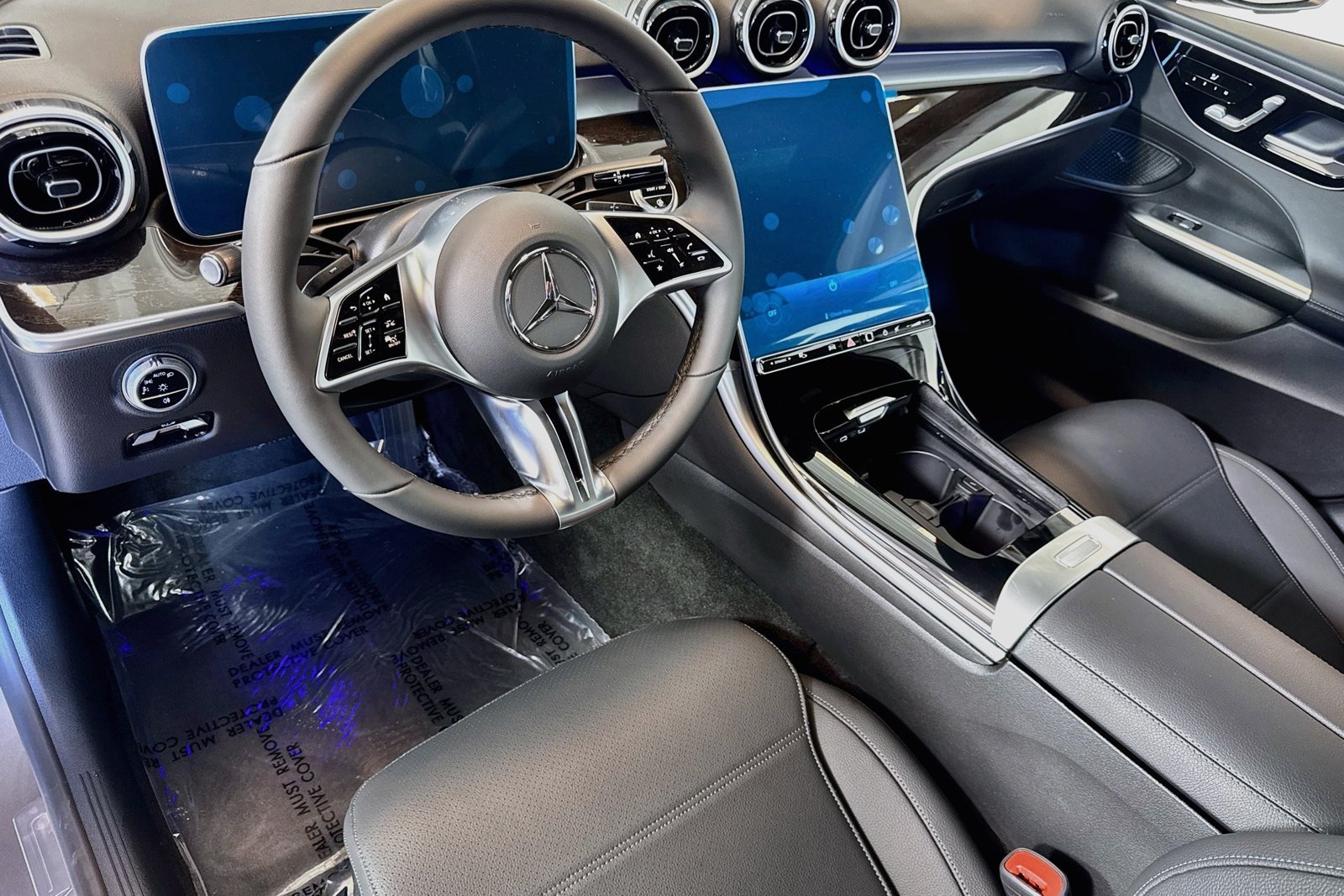 New 2026 Selenite Grey Metallic Mercedes-Benz C 300 image 9