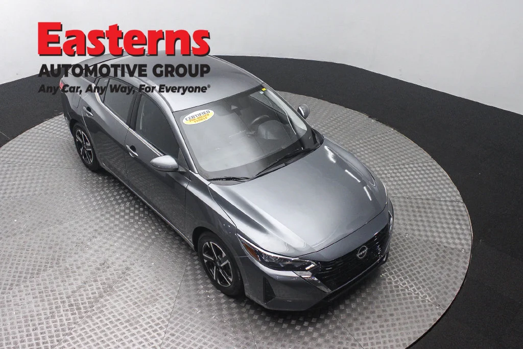 Used 2024 Gray Nissan SV image 3