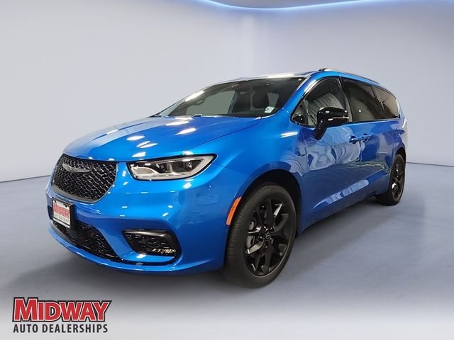 2026 Chrysler Pacifica Select AWD's photo