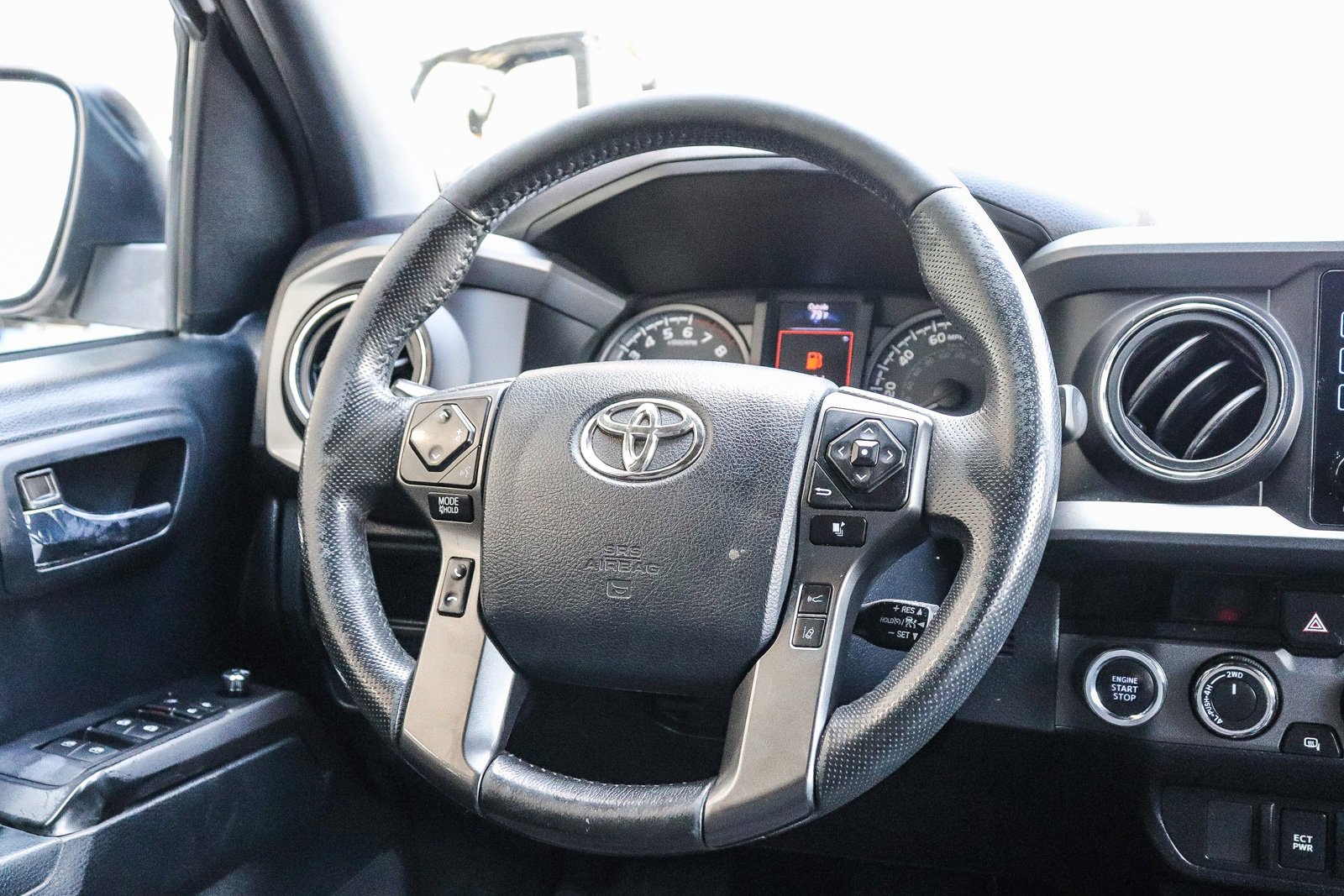 Used 2018 Super White Toyota TRD Sport image 18