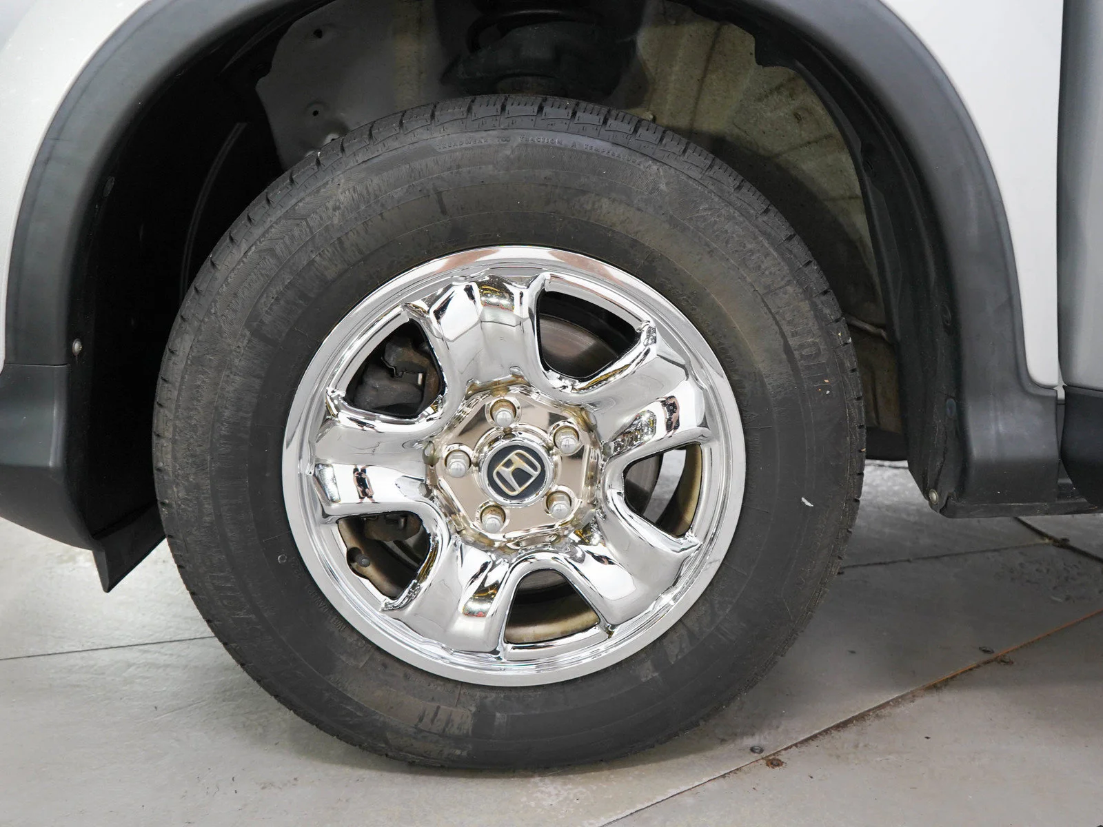 Used 2014 Silver Honda AWD 5dr LX image 27