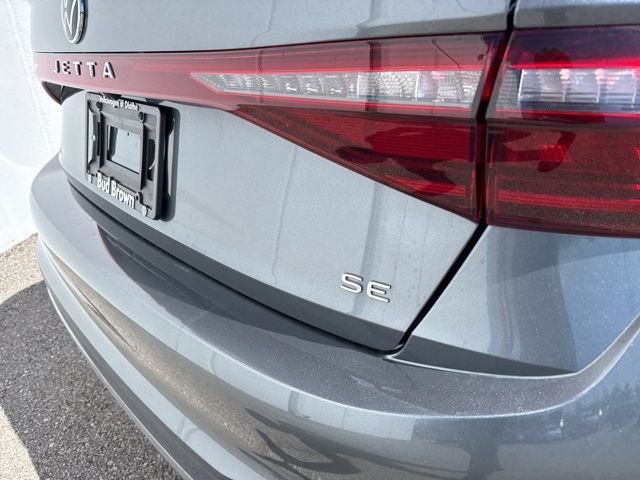 New 2026 Platinum Gray Volkswagen 1.5T SE image 7