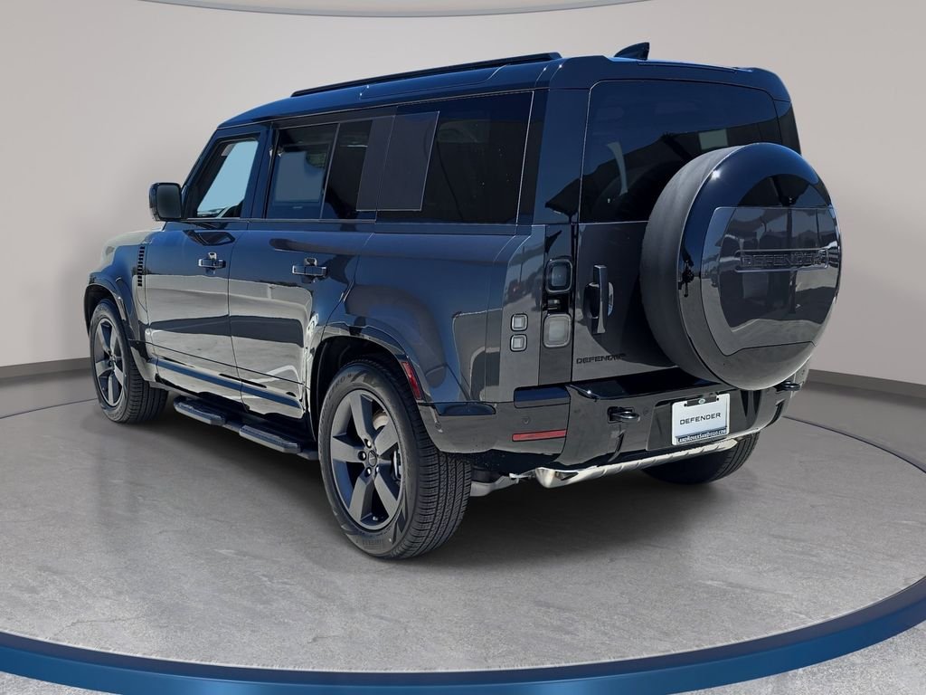New 2026 Carpathian Grey Land Rover X-Dynamic SE image 7