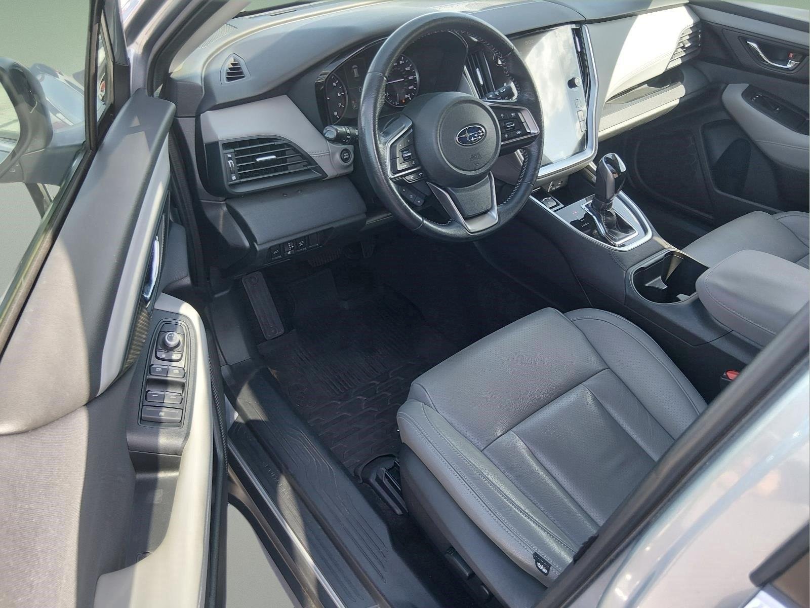 Used 2021 Ice Silver Metallic Subaru Premium image 15