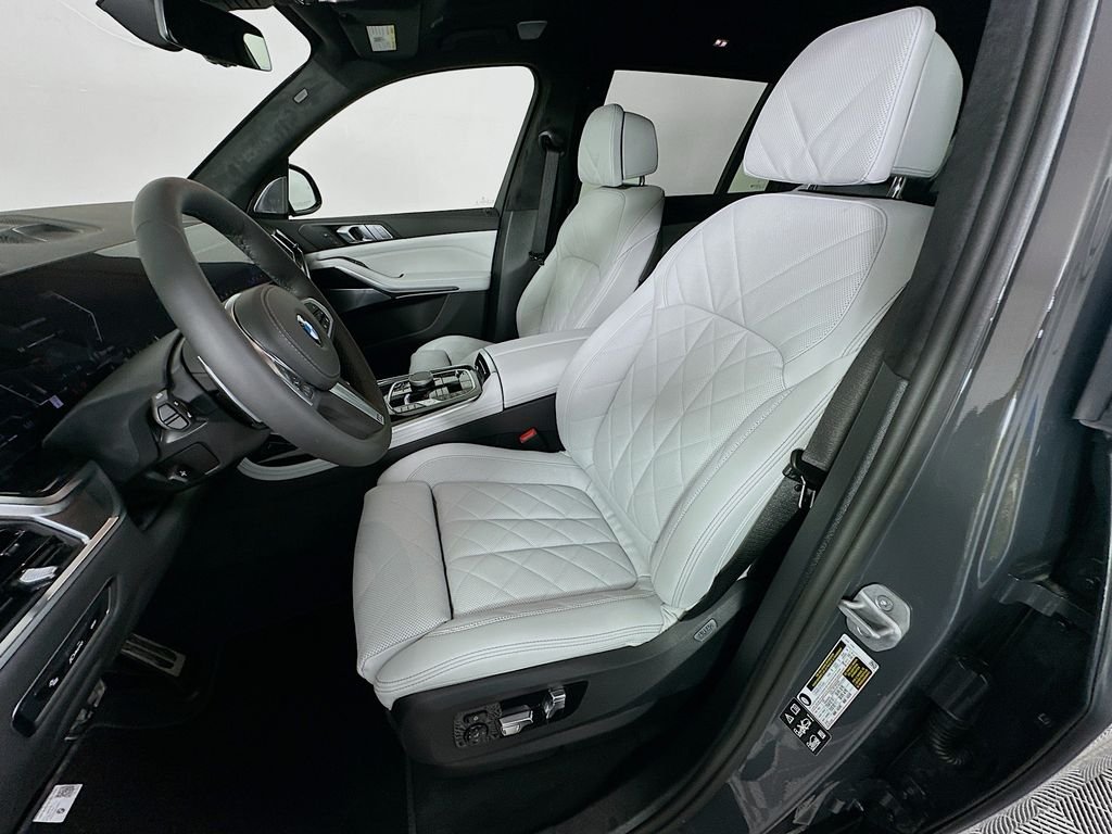 New 2027 Dravit Grey Metallic BMW xDrive40i image 16