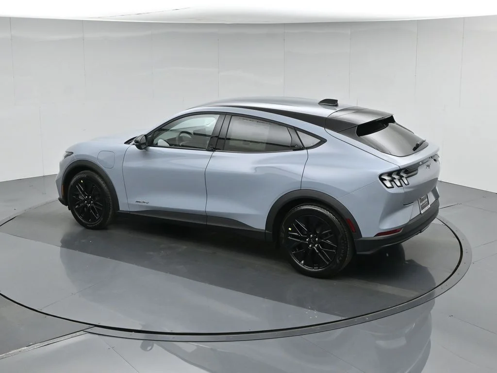 New 2026 Glacier Gray Metallic Tri-coat Ford Select image 40