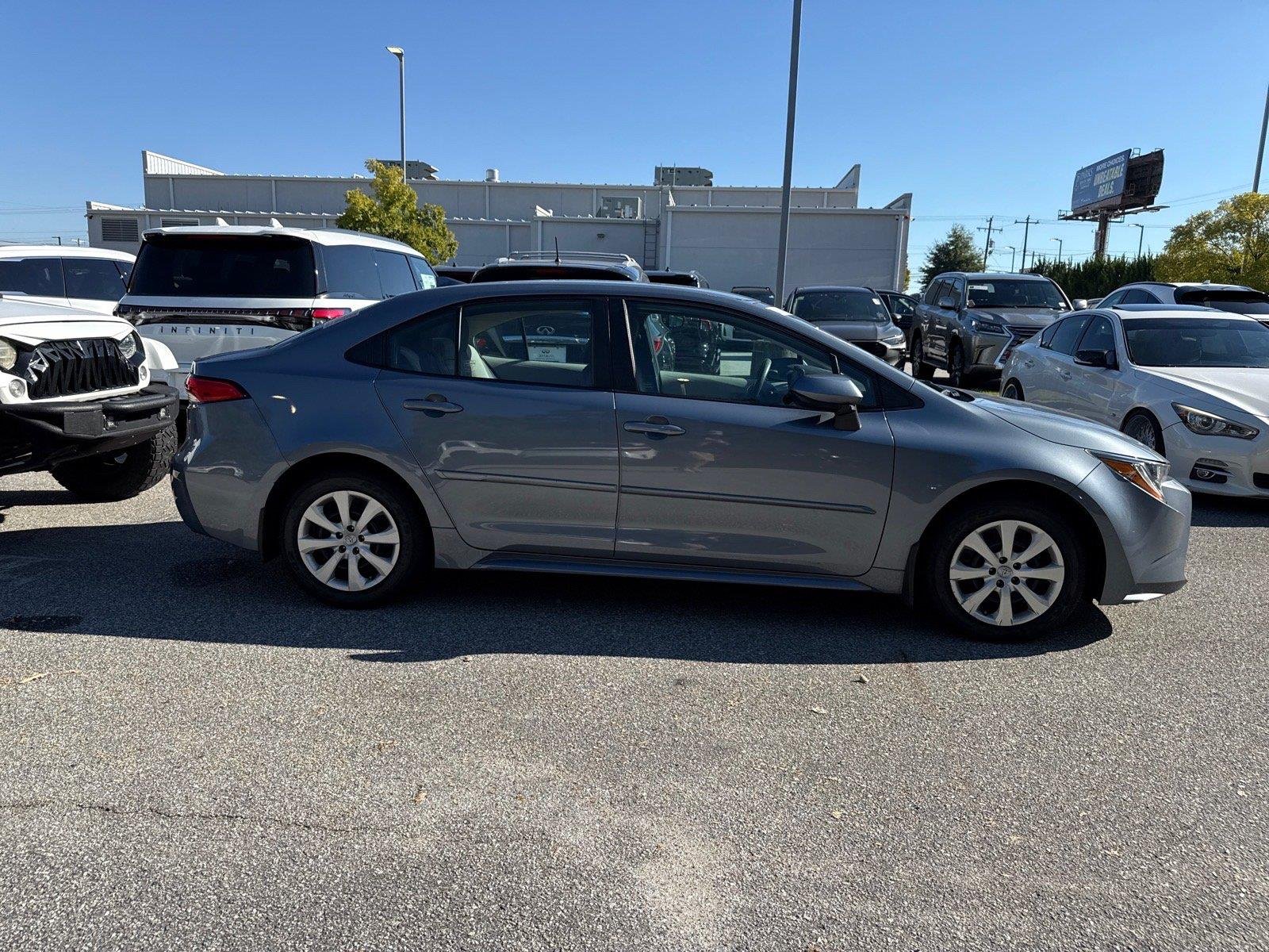Used 2022 Celestite Toyota LE image 20