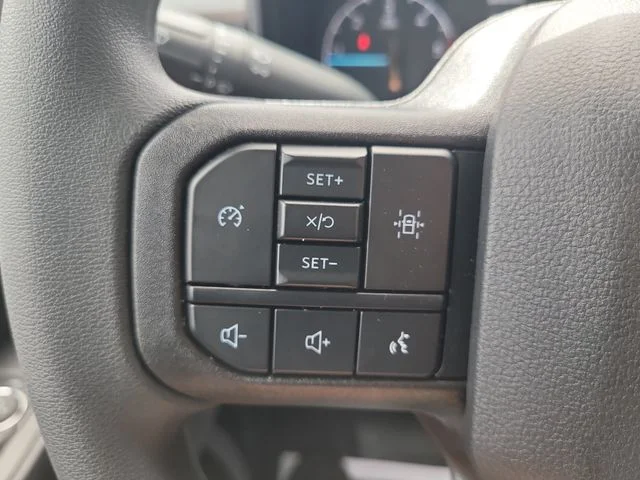 New 2026 Oxford White Ford XL image 28