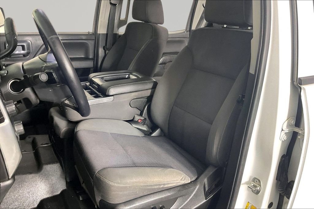 Certified Used 2018 White Chevrolet LT image 18