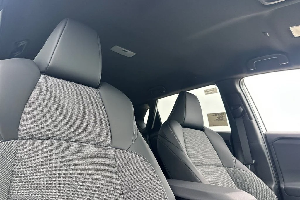 New 2026 Wind Chill Pearl <sup>1</sup> Toyota  XLE image 17