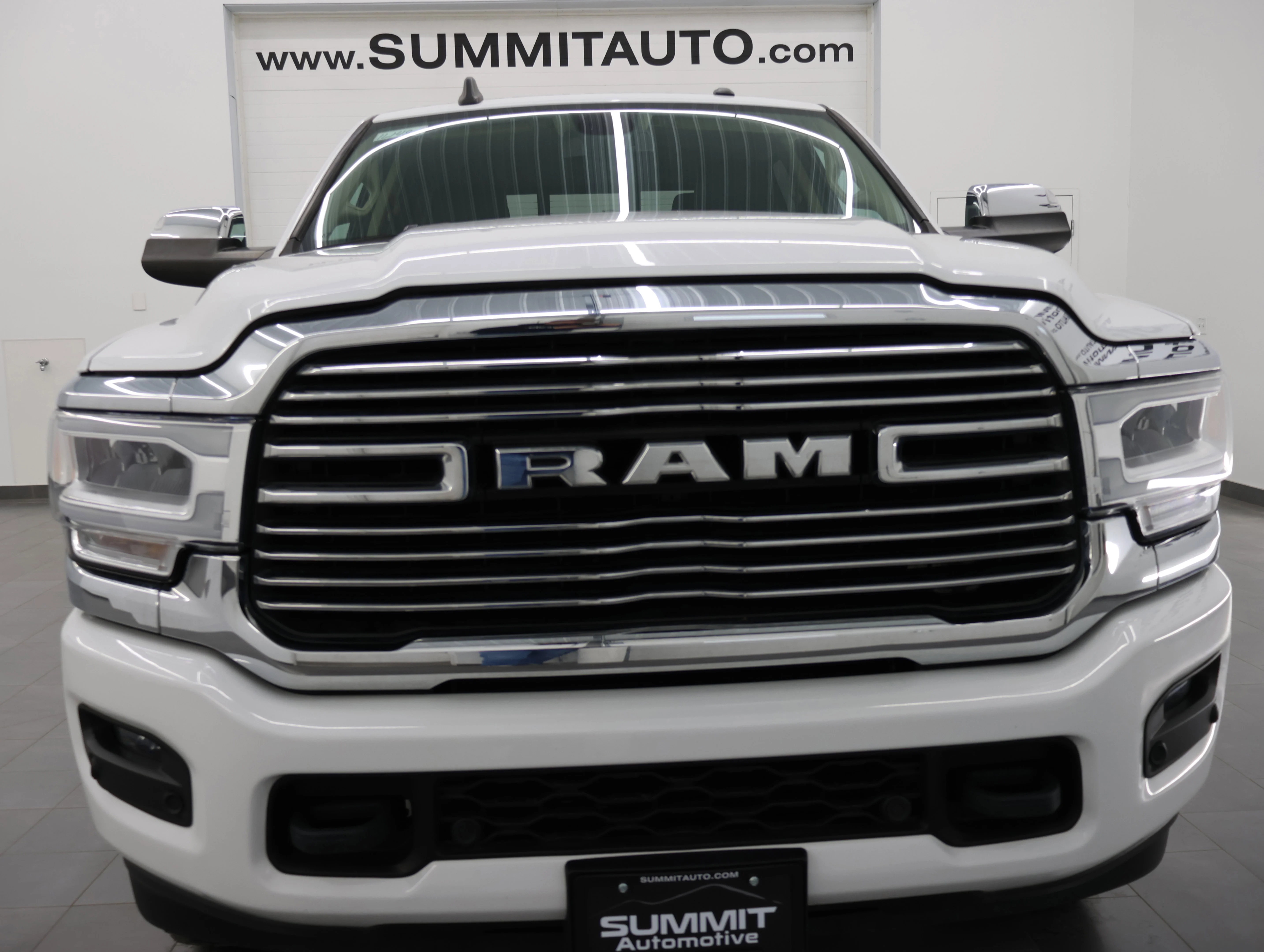 Used 2022 Bright White Clearcoat Ram Laramie image 19