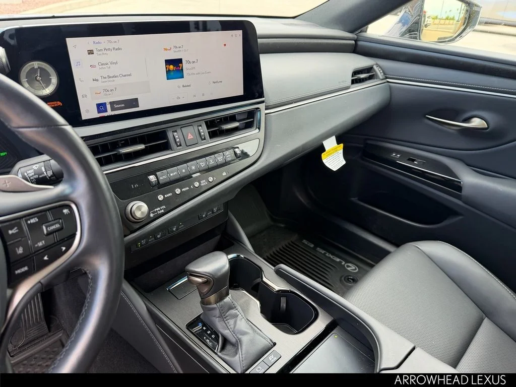 Used 2025 Silver Lexus 300h image 26