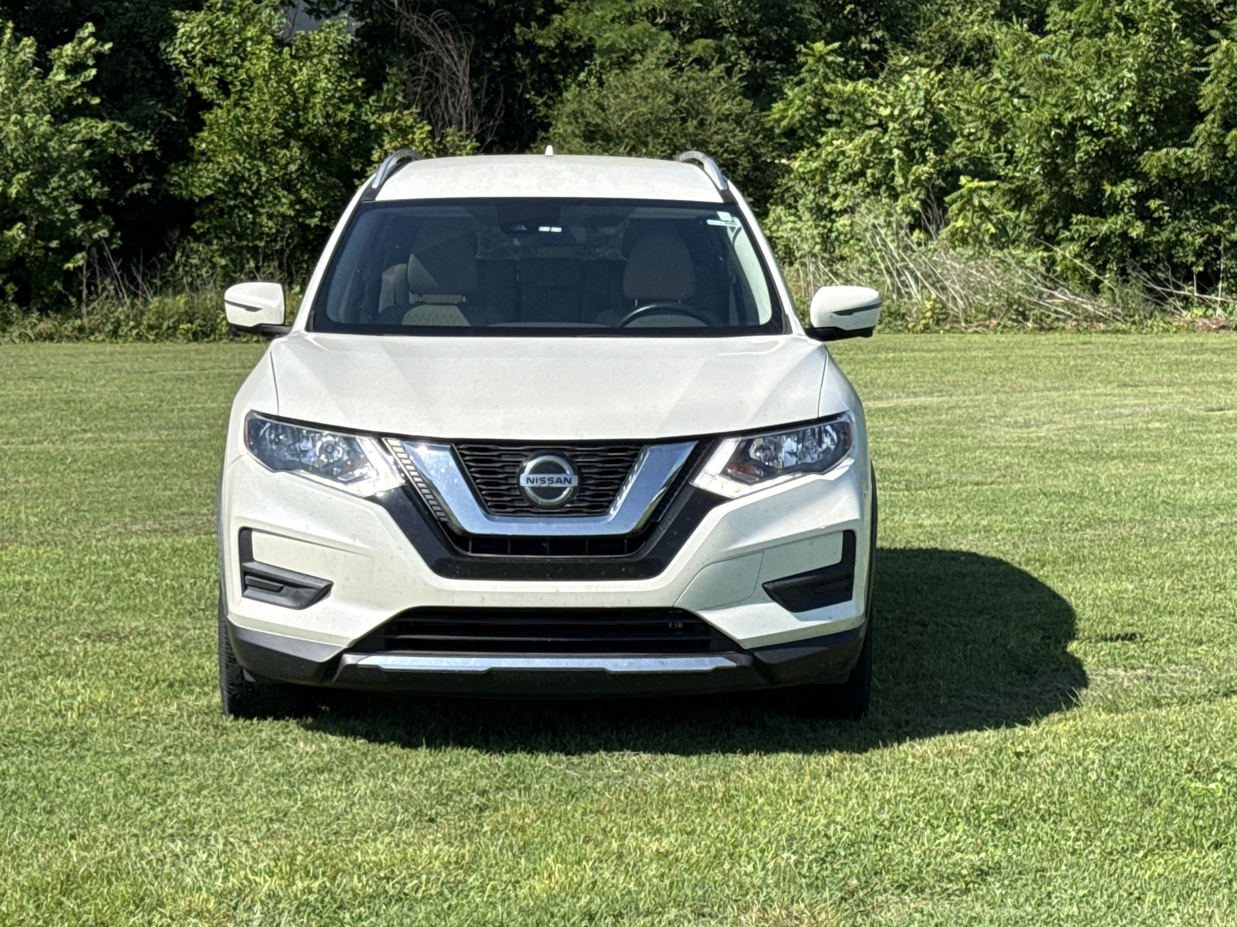 Used 2020 Pearl White Tricoat Nissan SV image 2