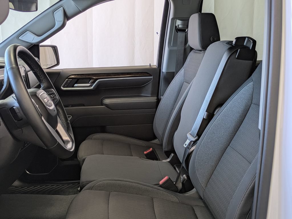 2026 GMC Sierra 1500 SLE - Photo 6