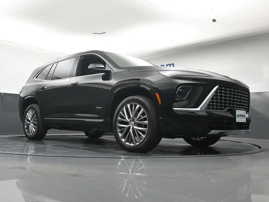 New 2026 Black Buick Avenir image 27