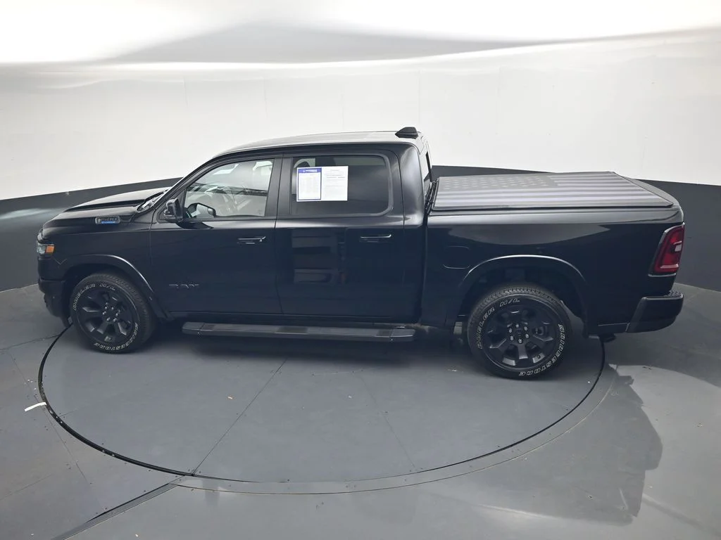 Used 2025 Diamond Black Ram Big Horn/Lone Star image 38