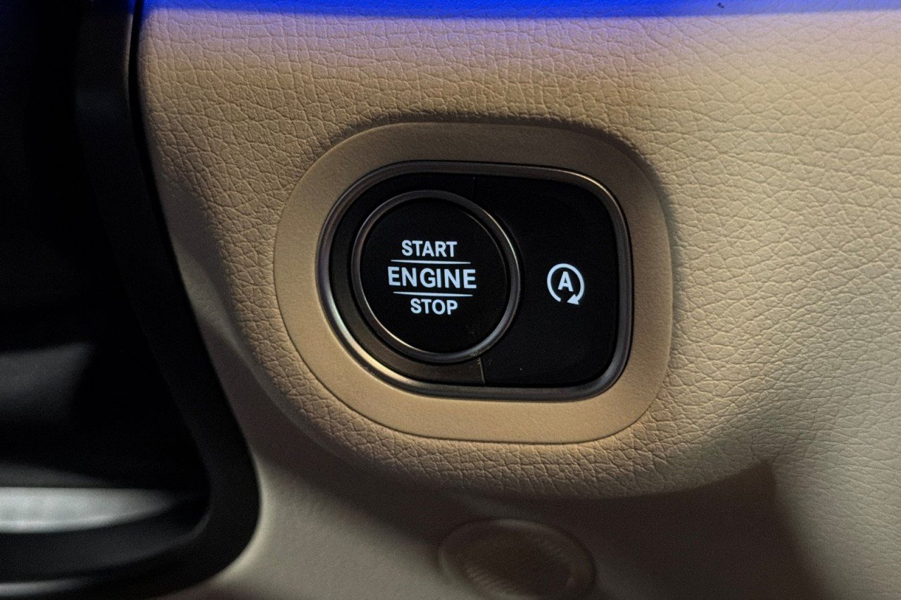 New 2026 Polar White Mercedes-Benz GLE 450 4MATIC® SUV image 22