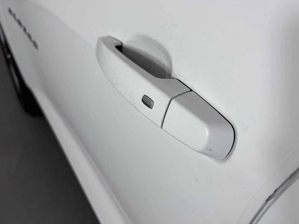 Used 2023 White Chevrolet LT image 14