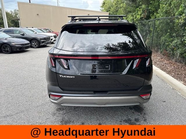 Used 2025 Black Hyundai Limited image 4