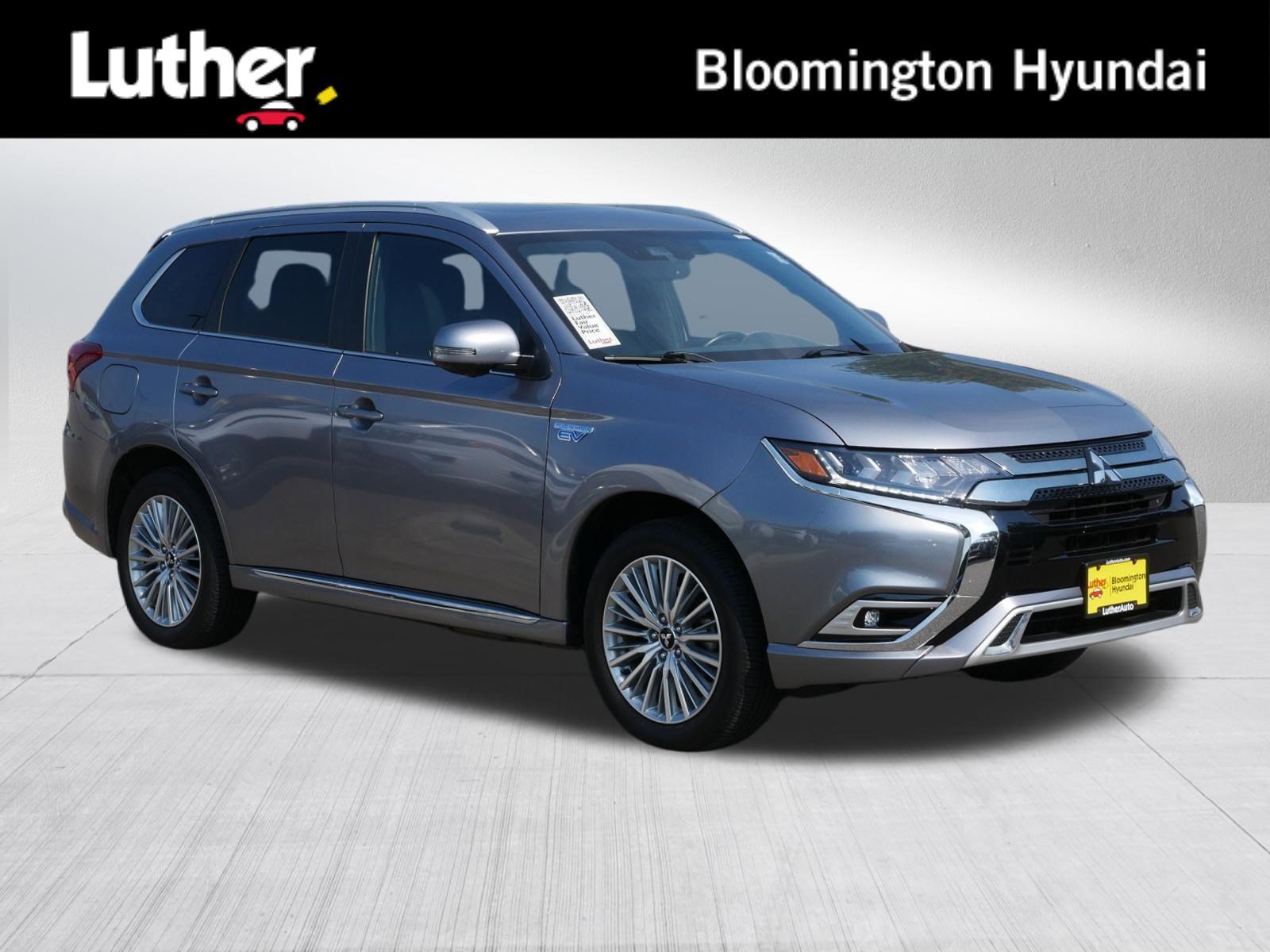 Used 2019 Mercury Gray Metallic Mitsubishi GT image 1
