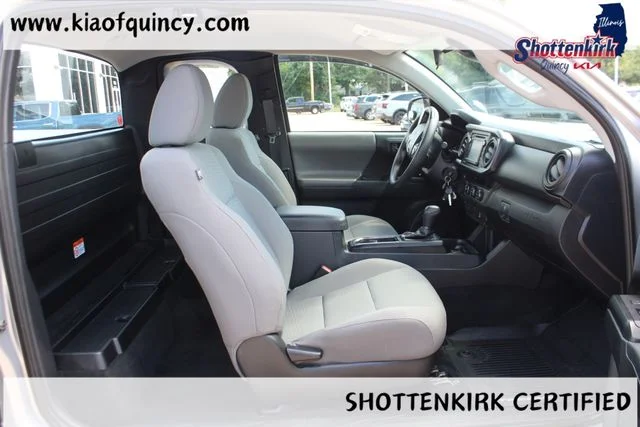 Used 2018 Silver Toyota SR image 20
