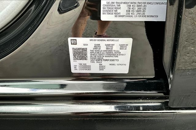 Used 2024 Black GMC AT4 image 20