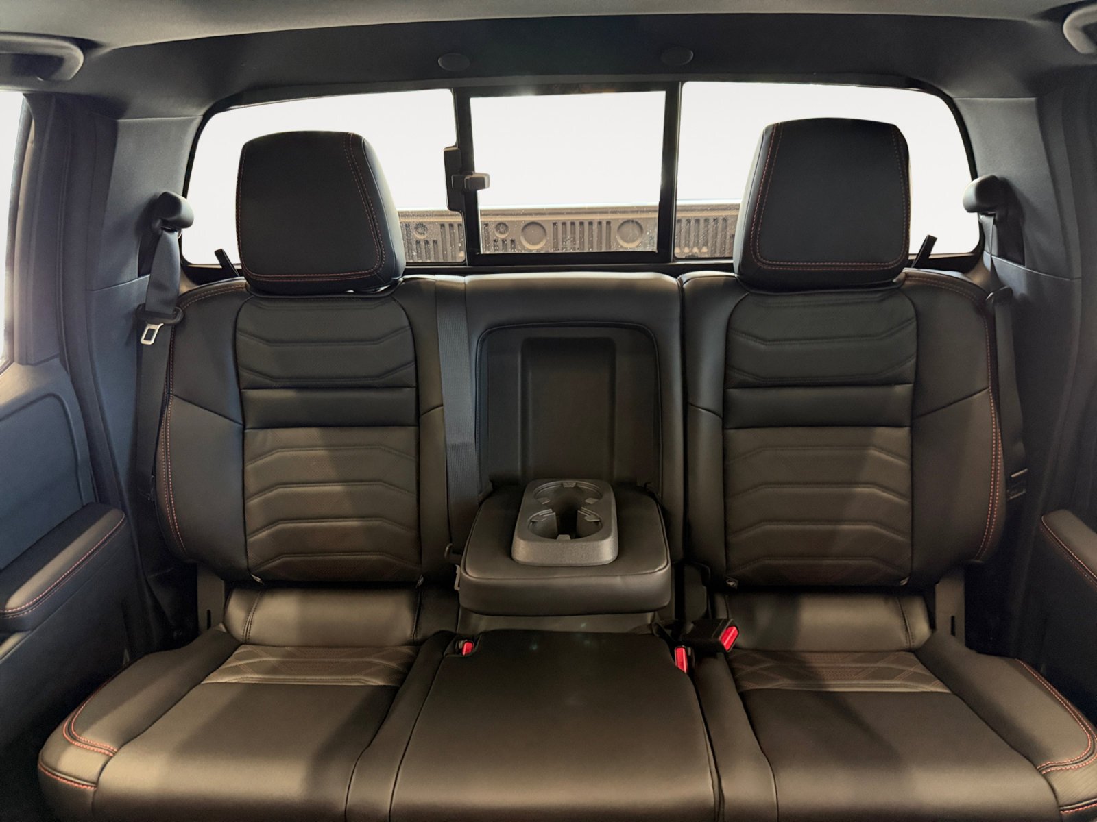 New 2026 Boulder Gray Pearl Nissan PRO-X image 25