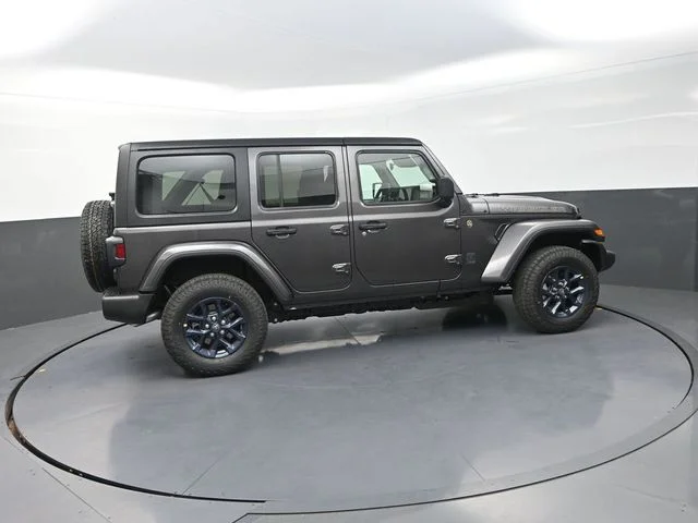 New 2026 Granite Crystal Metallic Clear-Coat Exterior Paint Jeep  image 10