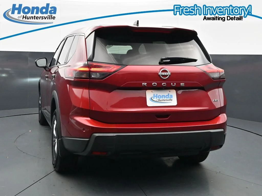 Used 2024 Scarlet Nissan S image 8