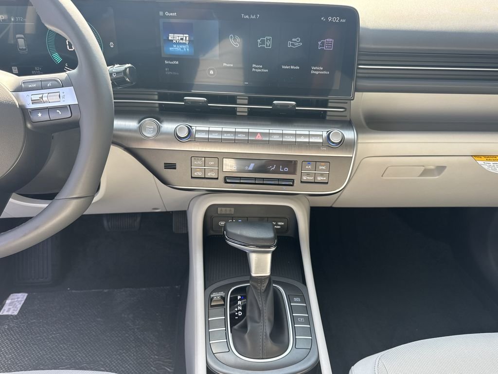 Used 2025 Gray Hyundai SEL image 28