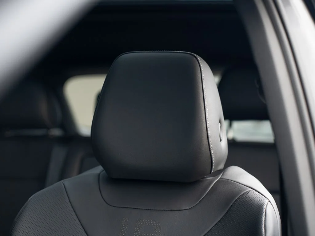 Used 2023 Gray Volkswagen Pro S image 19