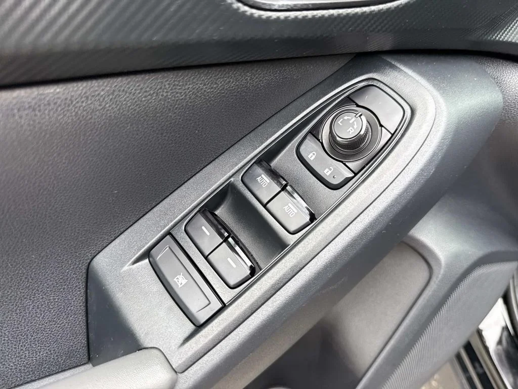 Used 2024 Black Subaru Base image 21