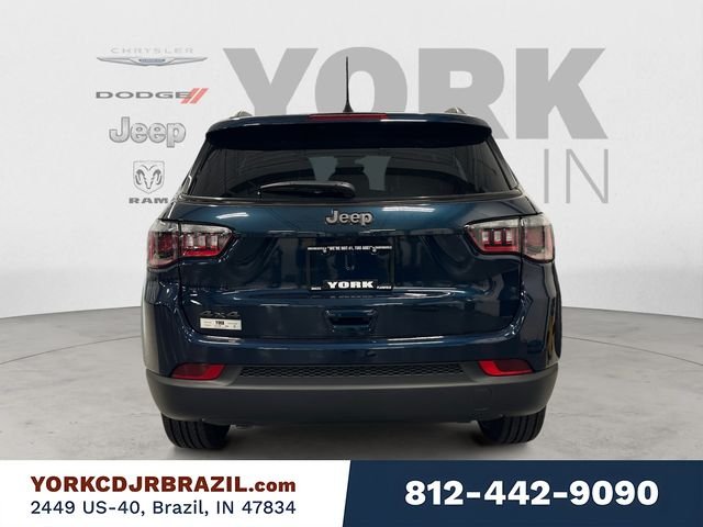 New 2026 Fathom Blue Pearl Coat Jeep Latitude image 4
