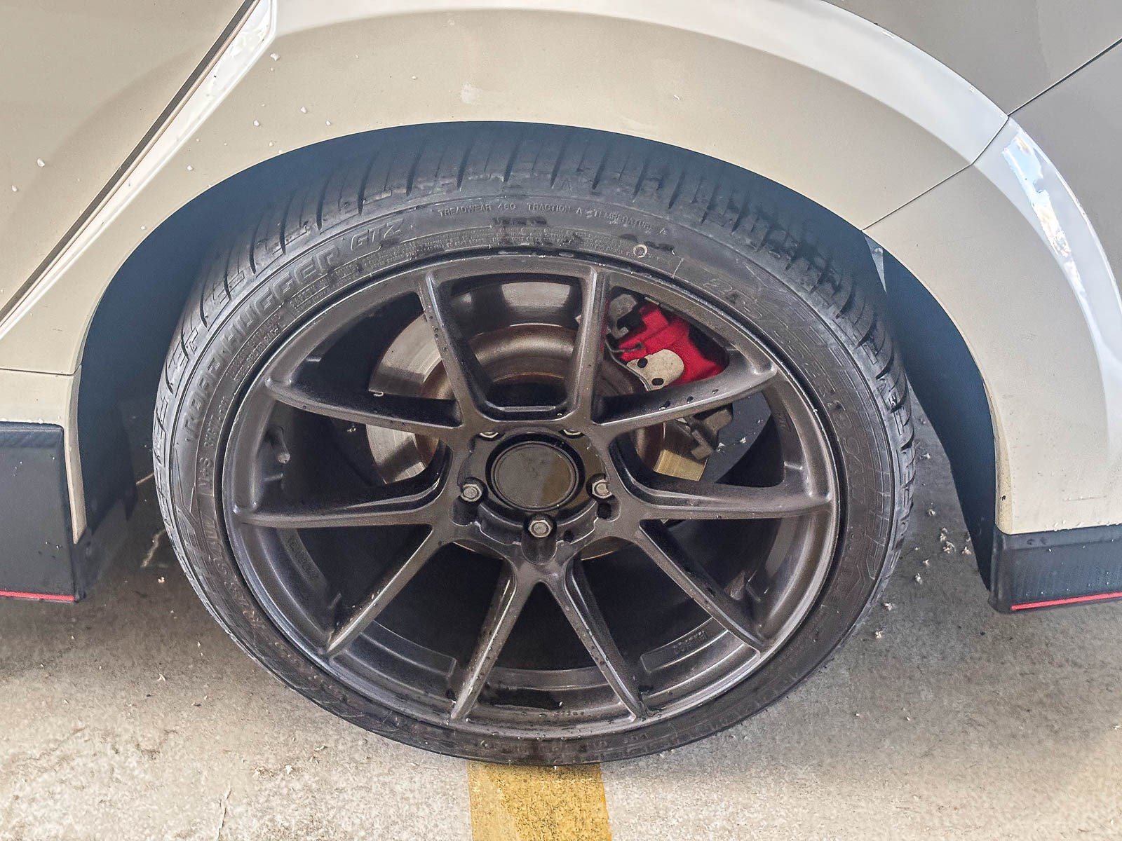 Used 2018 Championship White Honda Touring image 11
