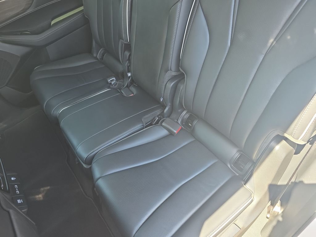 Used 2023  Acura Advance image 28