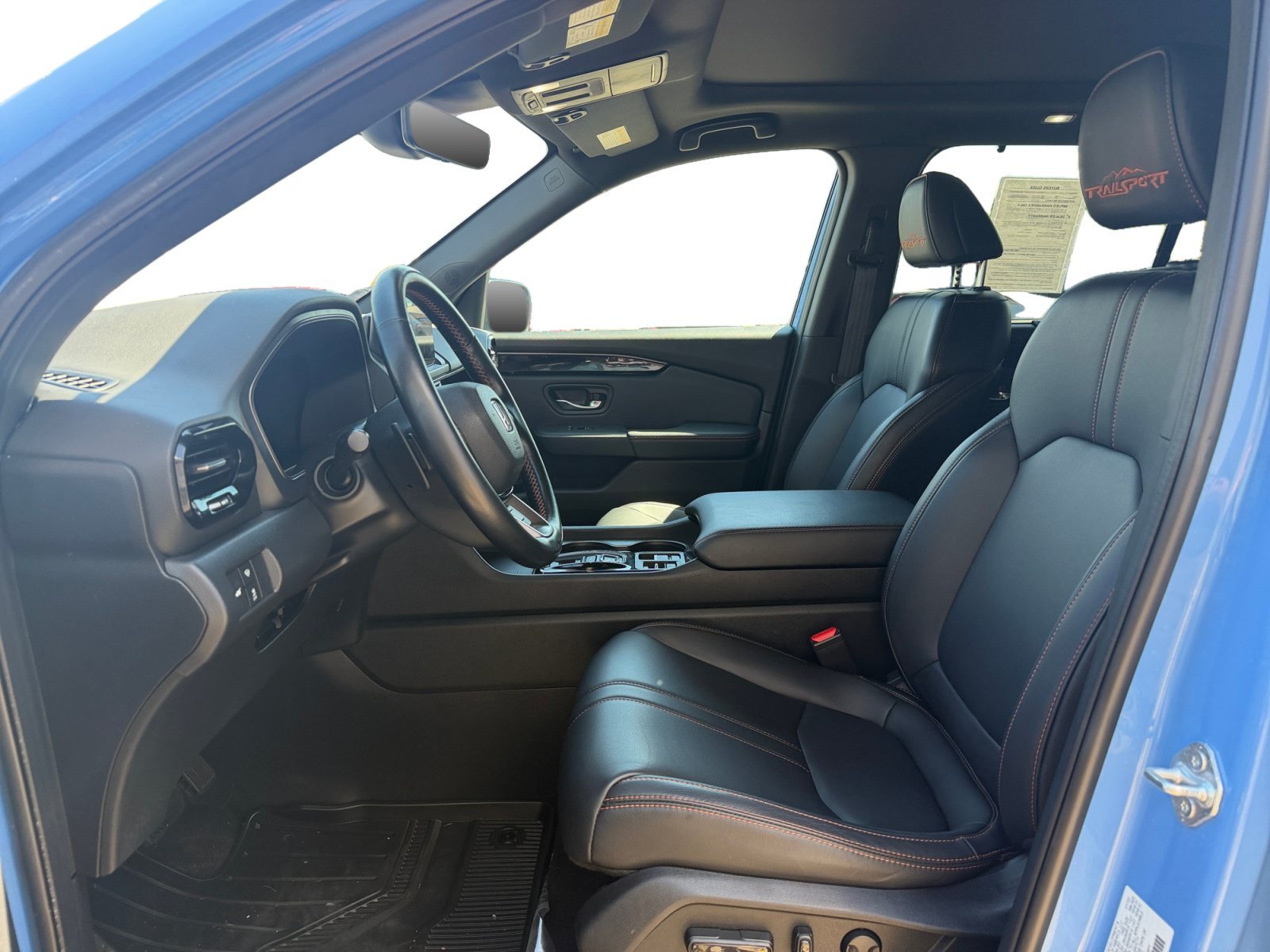 Used 2023 Diffused Sky Pearl Honda TrailSport image 8