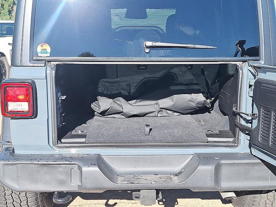 Used 2025 Anvil Clearcoat Jeep Sport S image 23