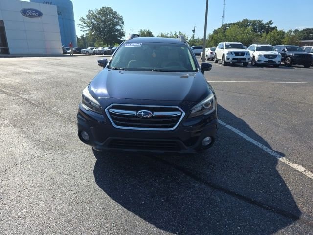 Used 2018 Dark Blue Subaru 2.5i image 8