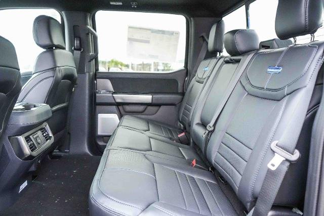 2026 Ford F-250 Super Duty Platinum - Photo 44